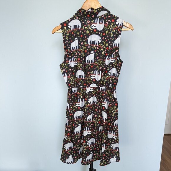 Hide & Seek Button Front Sleeveless Sloth Print Summer Dress - Picture 2 of 10